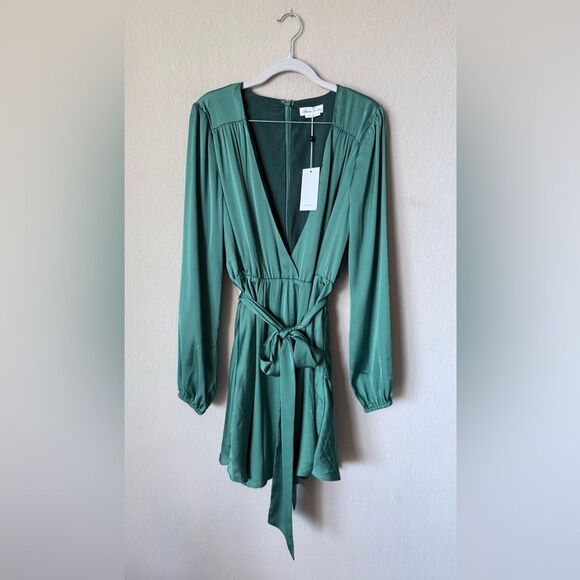 NWT Lovers + Friends Ivy Mini Green Dress Size M - Picture 6 of 9